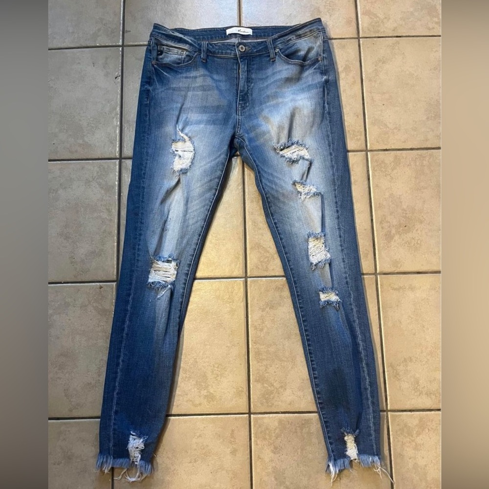 New Kancan distressed ankle jeans